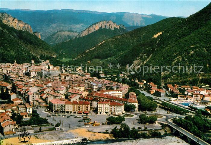 Digne-les-Bains Vue generale et Pont sur la Bleone