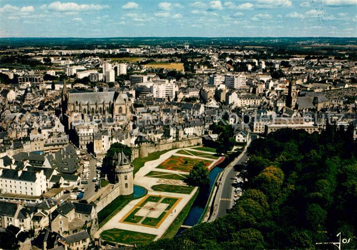 Vannes 56 Les jardins e les remparts Vue aerienne