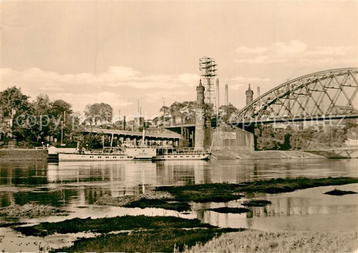 Dampfer Seitenrad Riesa Elbbruecke