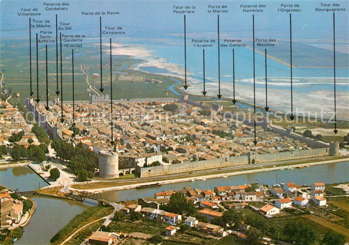 Aigues-Mortes Gard la Ville du Roi Saint Louis vue aérienne