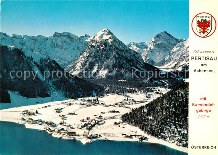 Pertisau Achensee Winterpanorama mit Karwendelgebirge Fliegeraufnahme