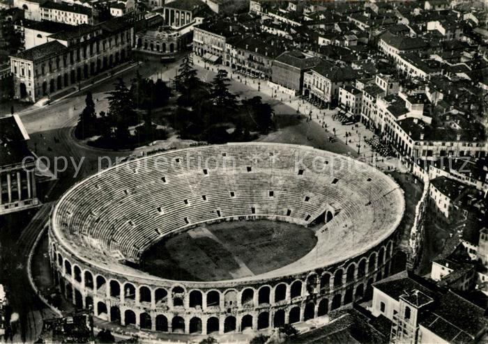 Verona Veneto Piazza Bra Fliegeraufnahme