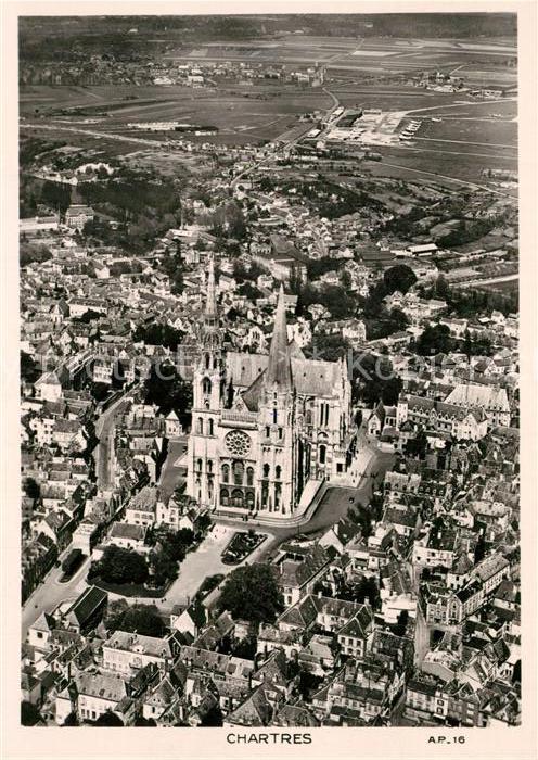 Chartres 28 Fliegeraufnahme mit Cathedrale