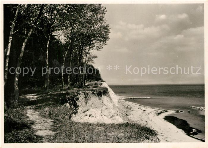 Travemuende Ostseebad Steilkueste