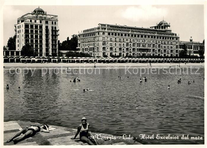 Venezia Lido Hotel Excelsior dal mare