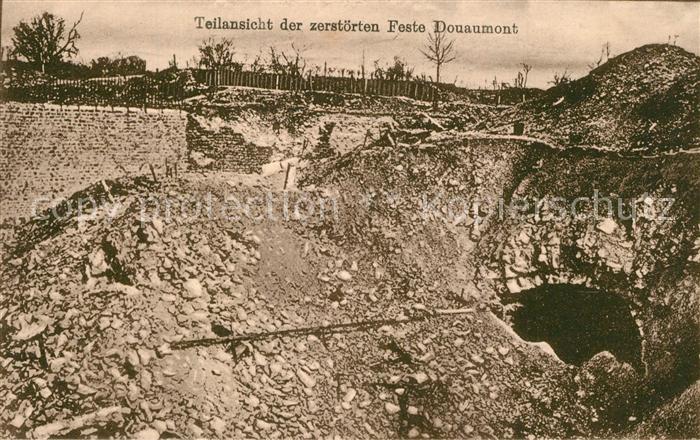 Douaumont Teilansicht der zerstoerten Feste