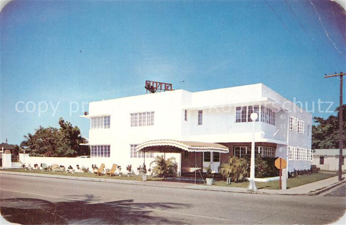 Lake Worth White Crane Hotel