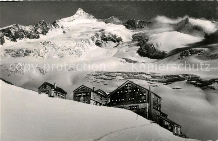 Kuersingerhuette Berghaeuser Gebirgspanorama