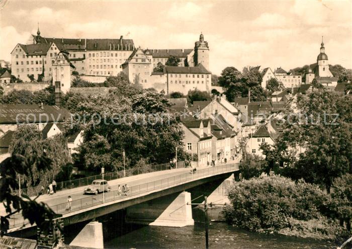 Colditz Bruecke Zwickauer Mulde Blick zum Schloss