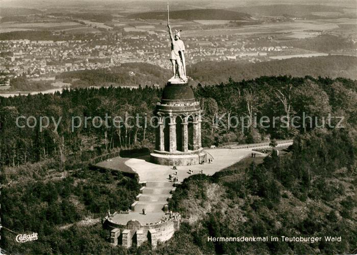 Detmold Hermannsdenkmal im Teutoburger Wald Fliegeraufnahme