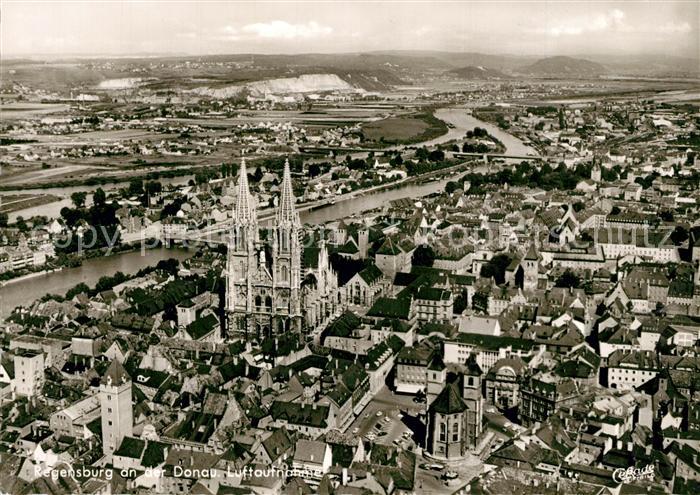 Regensburg Stadtpanorama mit Dom Fliegeraufnahme
