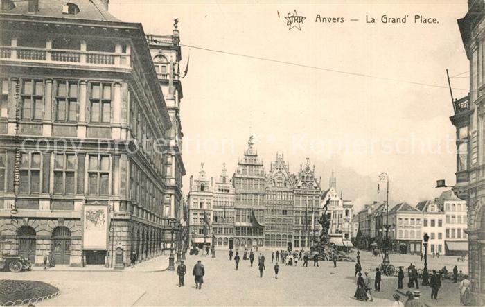 Anvers Antwerpen La Grande Place Fontaine Brabo Monument et Maisons des Corporat