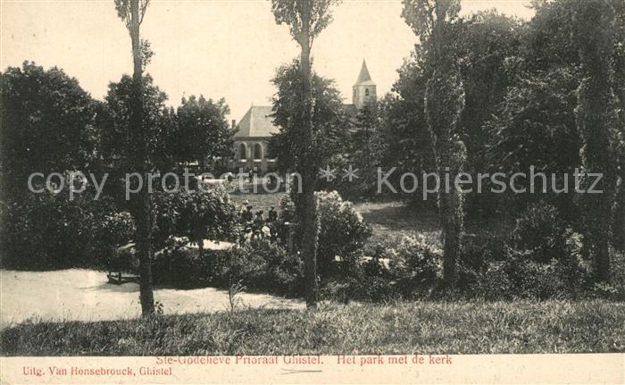 Ghistel Prioraat Eglise Sainte Godelieve park met kerk