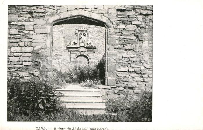 Gand Belgien Ruines de Saint Bavon une porte