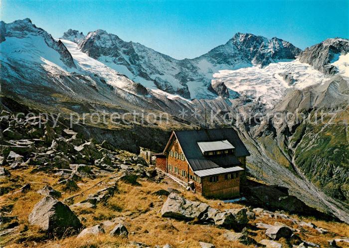 Kasseler Huette in der Stillup mit Keilbachspitze und Gr Loeffler