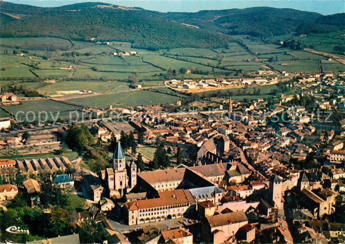 Cluny Vue generale aerienne