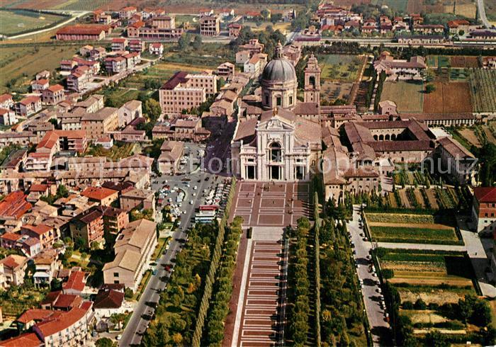 Assisi Umbria Basilica di Santa Maria degli Angeli dall aereo