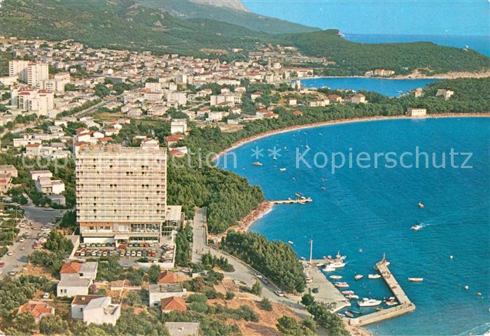 Makarska Dalmatien Hotel Hafen Kueste Fliegeraufnahme