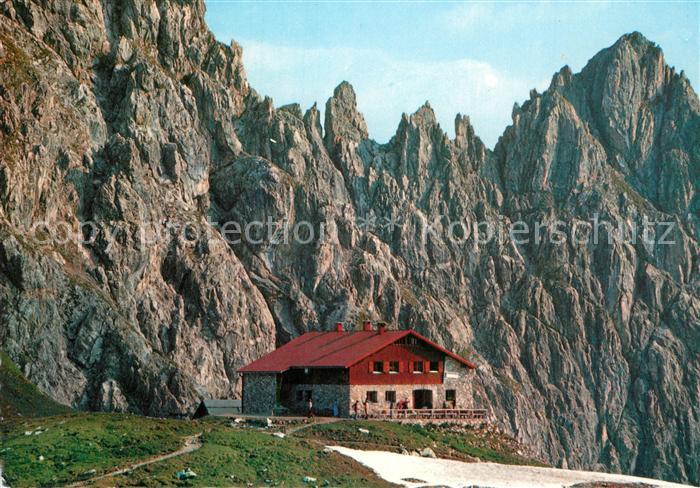 Fiderepasshuette Berghuette Allgaeuer Alpen