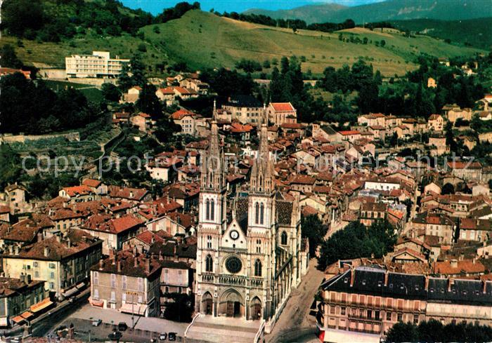 Voiron Eglise Saint Bruno et la ville vue aéri