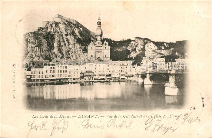 Dinant Wallonie Les bords de la Meuse Citadelle Eglise Notre Dame