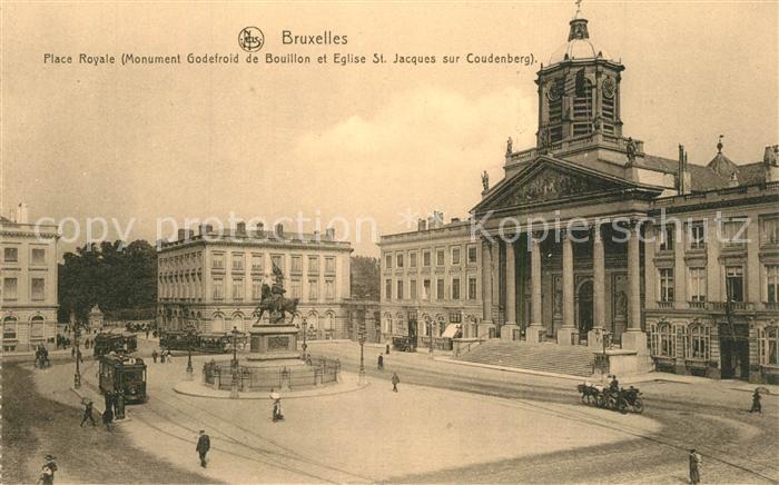 Bruxelles Bruessel Place Royale Monument Godefroid de Bouillon Eglise Saint Jacq