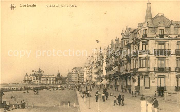Oostende Ostende Gezicht op den Zeedijk La Digue et la plage