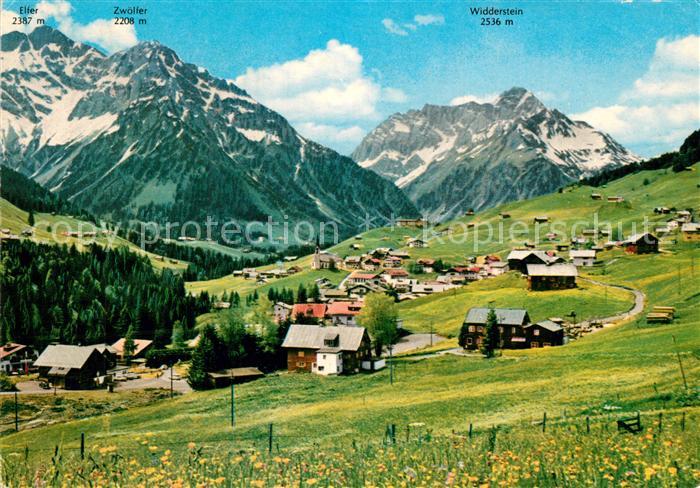 Hirschegg Kleinwalsertal Vorarlberg mit Elfer Zwoelfer und Widdestein