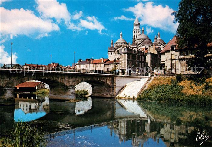 Perigueux Le Pont sur L_Isle et la Cathedrale