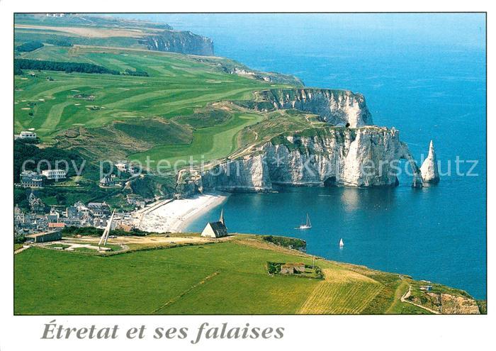 Etretat et ses falaises vue aérienne