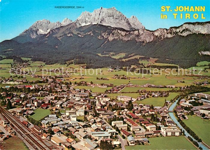 St Johann Tirol Fliegeraufnahme mit Kaisergebirge