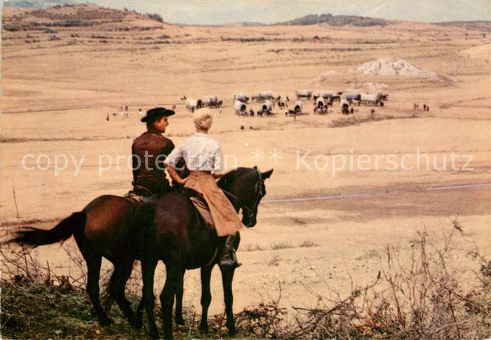 Kino Film Unter Geiern Annie und Martin Lager der Siedler
