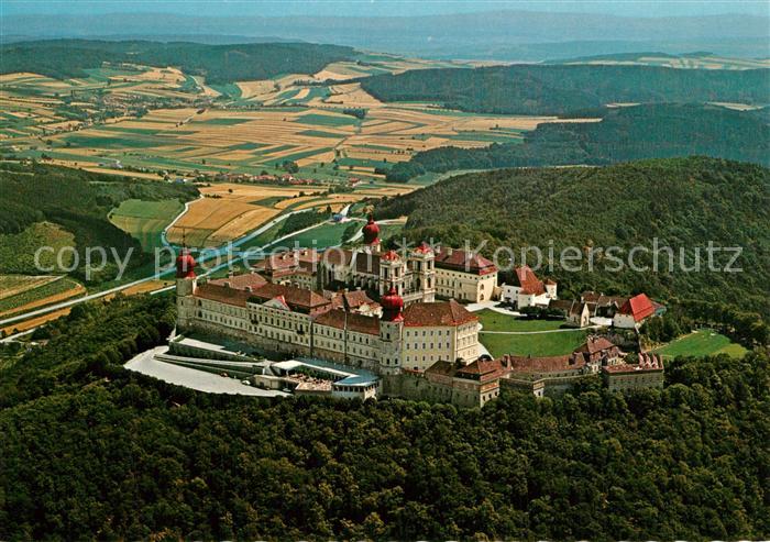 Furth Goettweig Benediktinerstift Goettweig in der Wachau Fliegeraufnahme