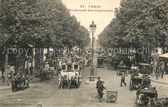 Paris Boulevard des Capucines traffic