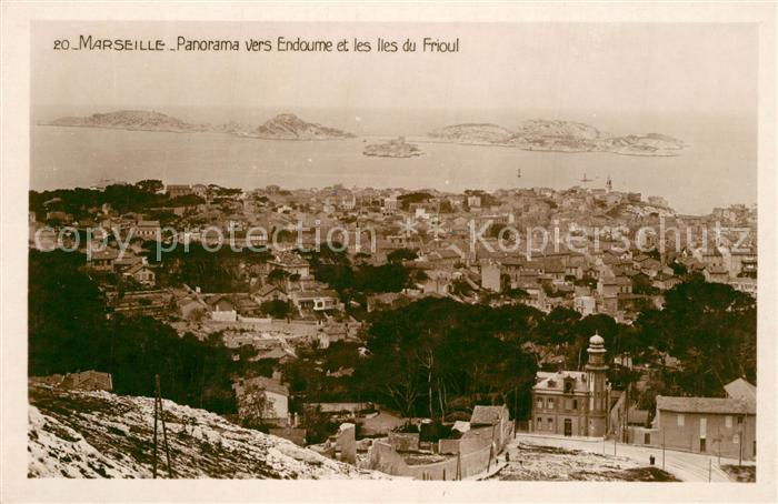 Marseille Bouches-du-Rhone Panorama vers Endoume et les Iles du Frioul