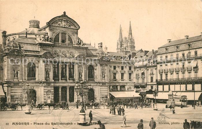 Angers Place du Ralliement Pferdekutschen Strassenbahn