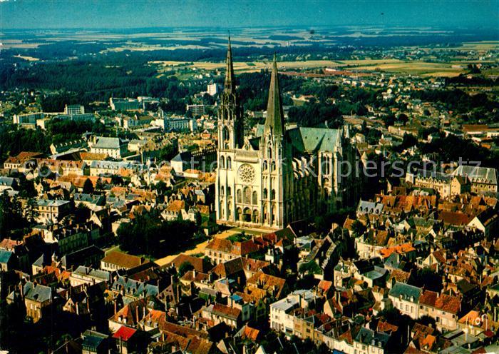 Chartres 28 Fliegeraufnahme avec Cathedrale