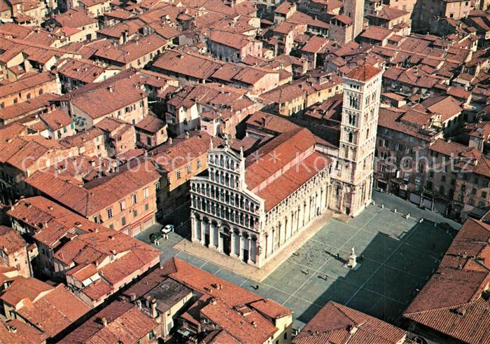 Lucca Fliegeraufnahme S. Michele