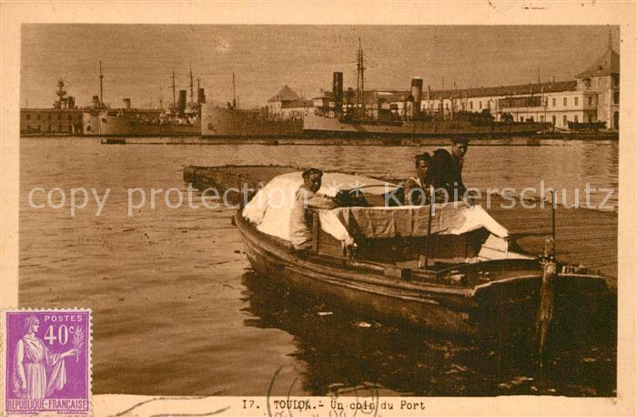 Toulon Var Un coin du Port