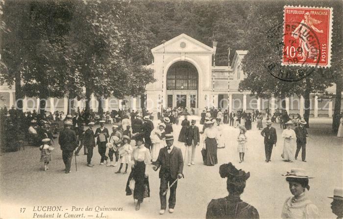 Luchon Superbagneres Parc des Quinconces Pendant le Concert