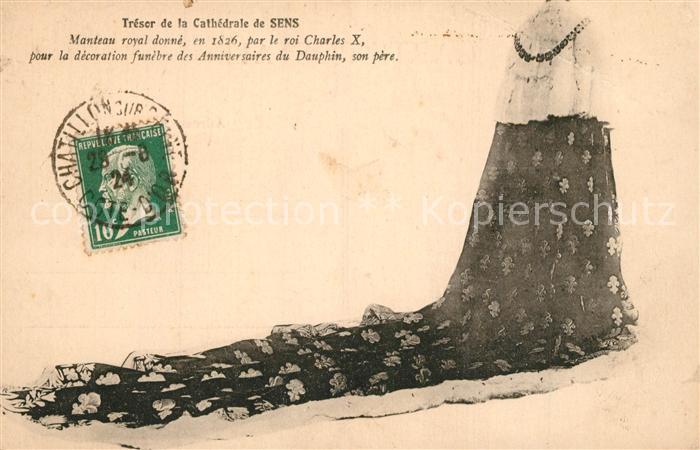 Sens 89 Treser de la Cathedrale Manteau royal donne