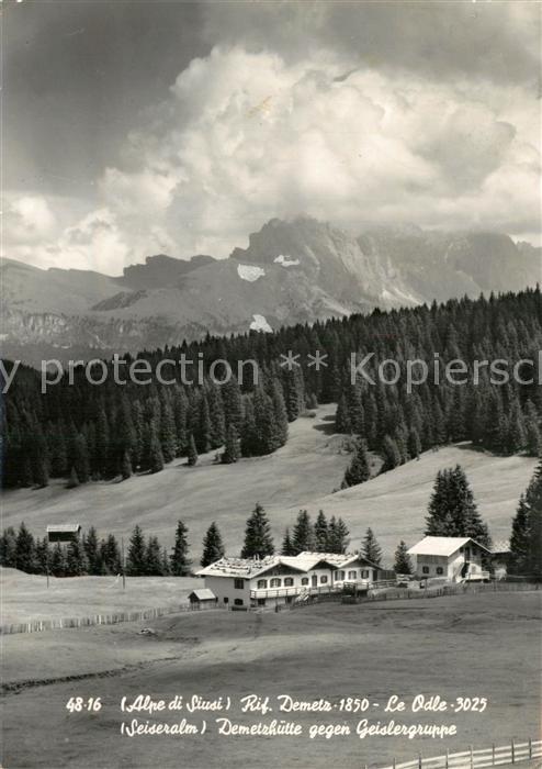 Seiser Alm Dolomiten Demetzhuette mit Geislergruppe