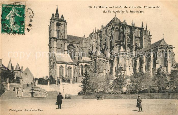 Le Mans Sarthe Cathedrale et Escalier Monumental