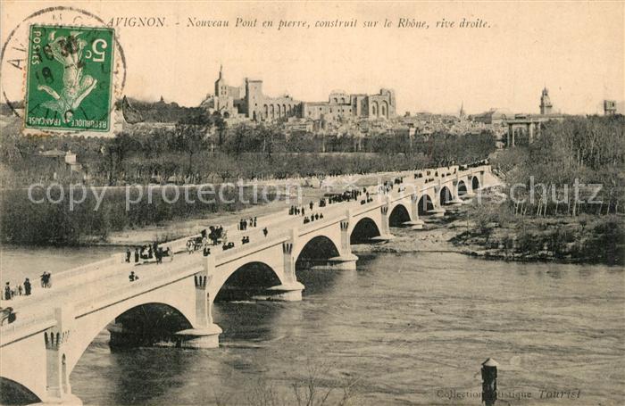 Avignon Vaucluse Nouveau Pont en pierre sur le Rhone