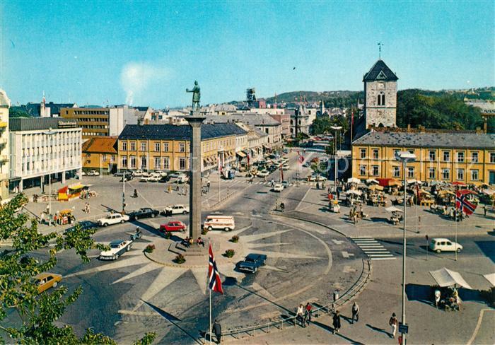 Trondheim Marktplatz Statue Olav Tryggvasson