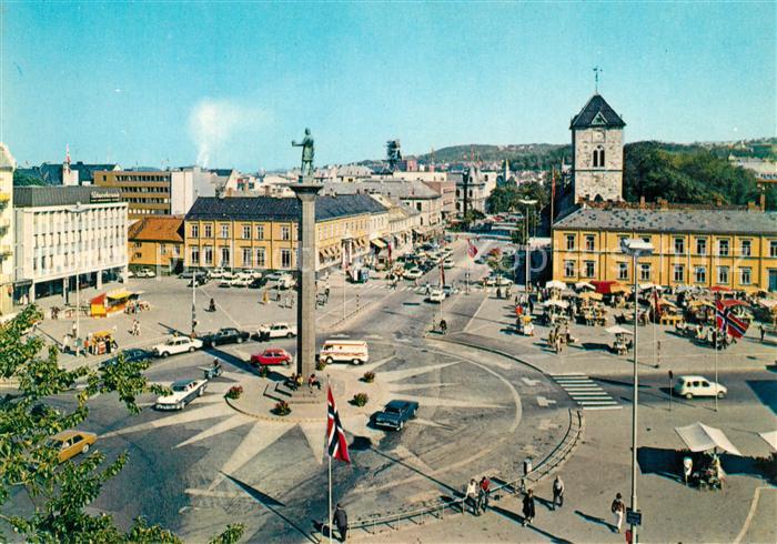 Trondheim Marktplatz Statue Olav Tryggvasson
