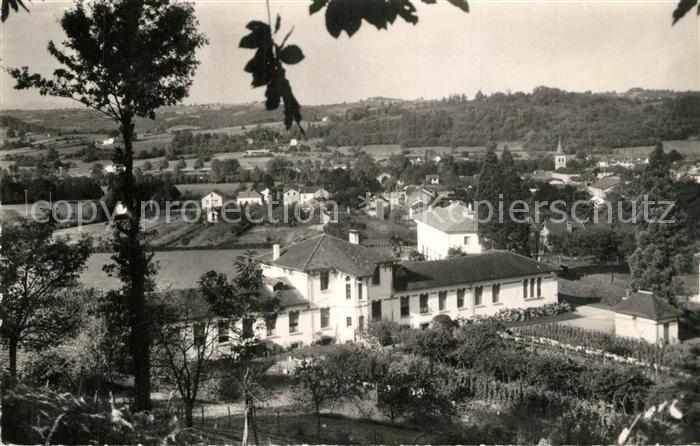 Tournay Hautes-Pyrenees Aérium et vue sur la ville