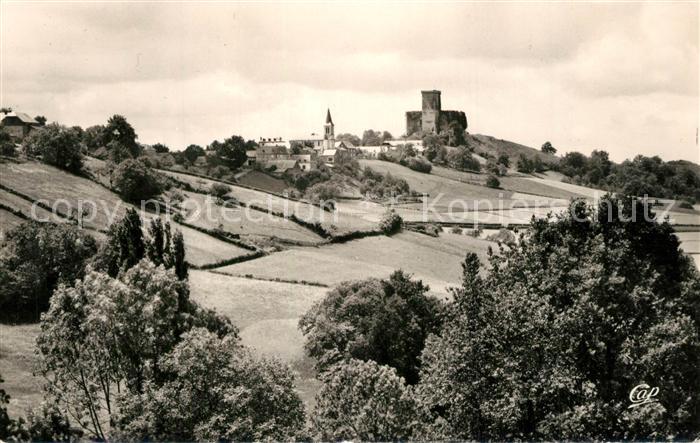 Mauvezin Hautes-Pyrenees Vue panoramique et le chateau
