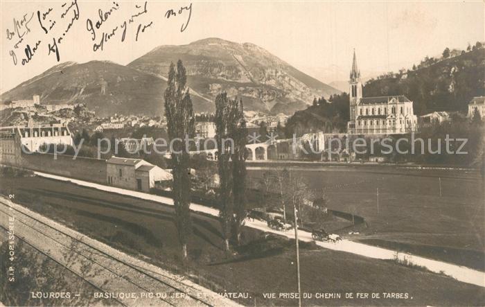 Lourdes Hautes Pyrenees Basilique Pic du Jer et le chateau