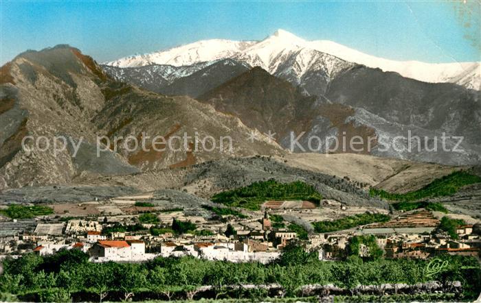 Prades Pyrenees-Orientales Vue panoramique vers le Canigou